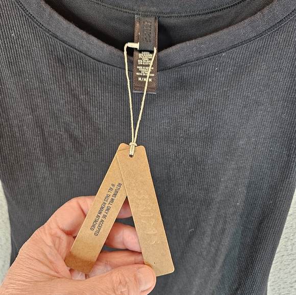 Skims Romper Womens Sz Black Med Ribbed Tank Shorts Bodysuit Minimalist Capsule - Picture 4 of 11